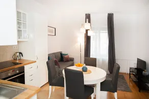 CHRISTINE-2 BEDROOMS APARTMENT IN THE DOWNTOWN - Image 4