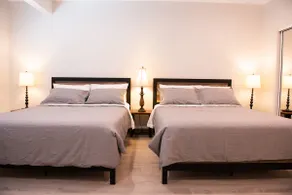 4BD/4BA Brand New Modern Townhouse - Image 2