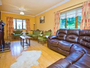 Ivy House - Image 4
