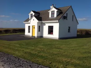 Country Cottages - Image 2