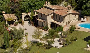 Beautiful hermitage villa with pool and park - Image 3