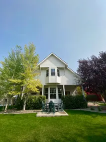 NEW Lux Large Farmhouse. Views. Firepit. Hot Tub! - Image 2