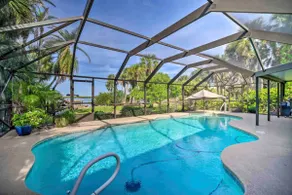 Tropical Waterfront Beach Home with Pool & Jacuzzi - Image 4