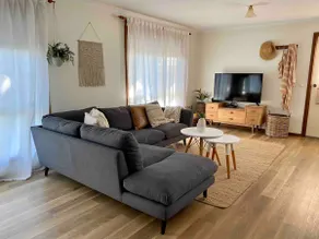 Sonnys At Robe 350m to Long Beach Coastal Getaway Pet Friendly Two bedroom Home - Image 4