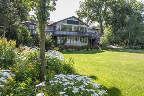 ”About Time” You will love it! -12 beds - Image 2