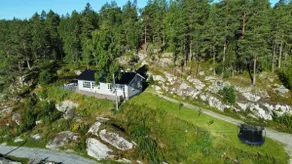 Cottage by lake, only 40 minutes from Oslo - Image 2