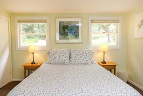 Peaceful Garden Oasis, Walking Distance to Town - Image 5
