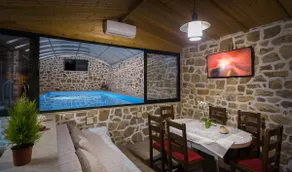 Romantic Escape Villa · Private Pool & Sunset - Image 4