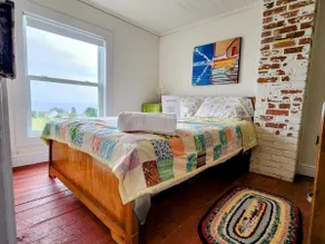 Wake Up to the Ocean | Biscuit Box | Cozy Bay Stay - Image 2