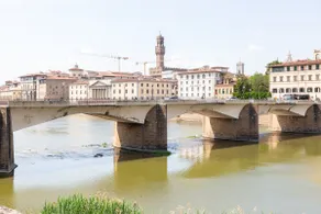 GuestHost - I Renai - Ponte delle Grazie Modern Apartment - Image 2