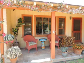 Large Sunny Studio 7 min Drive to Downtown & UCSB - Image 2