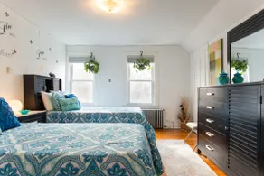 Bright Charming Serene Home in City Center - Image 4