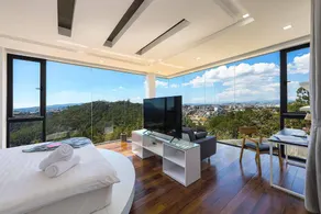 ☼ Q&P Villa 5-BRs w/ Garden ☼ Forest View ☼ - Image 2