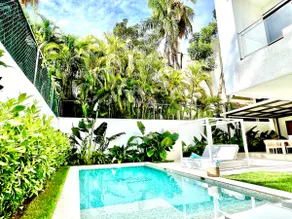2BR Sea view apt close to Beach| Pvt Pool & BBQ - Image 3