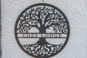 Cozy Lodge close to everything! - Image 2