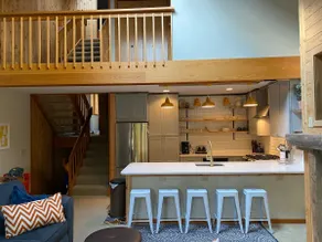 Perfectly located 3-bedroom Sugarloaf condo - Image 3