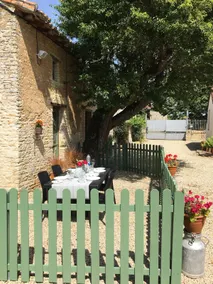 Les Trois Piliers, stylish, tranquil and private - Image 3