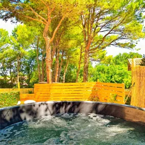 Cozy apartment, private jacuzzi and pool - Image 2