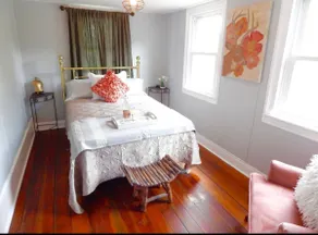 Freckled Farmhouse | Near Gettysburg Sleeps 14 - Image 3