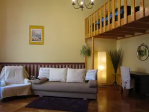 Sweet Downtown Home with AirCo - Image 2