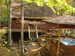 Wooded &Fabulous Brown County Cabin - Image 3
