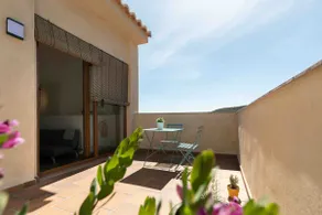 house with mountain view - Image 5