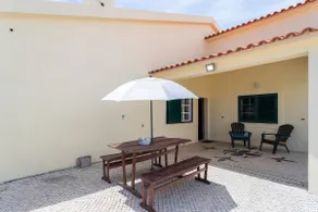 Vacation home with pool, 50 minutes from Lisbon - Image 5