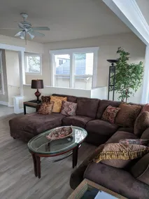 Gorgeous Lake Washington View 4 beds/2bath - Image 5