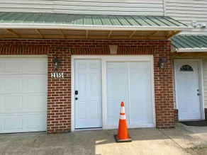 Best kept secret in Falls Church - Image 3