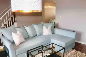 Riverfront Townhome in Downtown Yorkville - Image 5