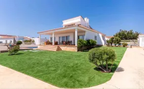 Private beachfront chalet with pool - Image 4