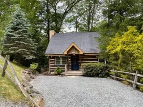 3BR / 3BA Schöne Blockhütte in sieben Teufeln, Teichfront, Whirlpool und Billardtisch - Image 5