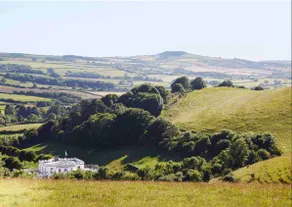 Elegant Wing of a Country House - Bride Valley - Image 2