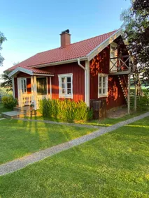 Cozy cottage in rural setting - Image 5