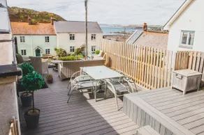 Lovely Beach front cottage, Hope Cove, South Devon - Image 3