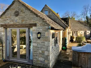 Old Forge Cottage - Image 2