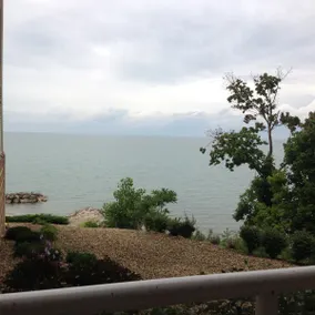 LUXURY 3BR/2BA LAKEFRONT CONDO  Private beach-indoor pool--perfect for families! - Image 3