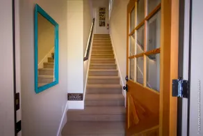 Woodstock Farmhouse - Image 4