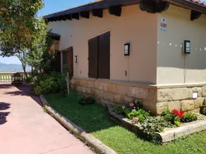A one-story house with a garden and 5 bedrooms - Image 2