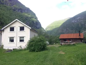 House in Utladalen / Jotunheimen (Vettisfossen) - Image 4