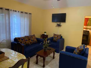 Relax & Enjoy Ocho Rios/AC/Cable/WIFI/Hot Water - Image 5