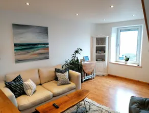 Stunning Seafront Location With Panoramic Views - Image 3