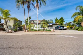 Suite Charles Way: A Cozy Fletcher Hills Studio - Image 2