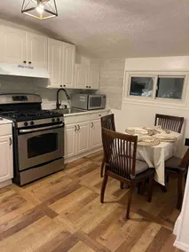 Cozy second floor apartment. - Image 2