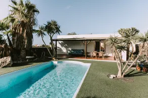 Casa Brujas Lajares, heated pool, optic fibre wifi - Image 2