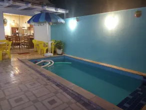 House with swimming pool, barbecue area and home office - Image 2