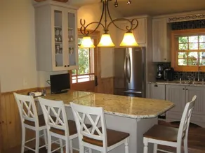 Luxury Historic Truckee River Cabin Hideaway - Image 3