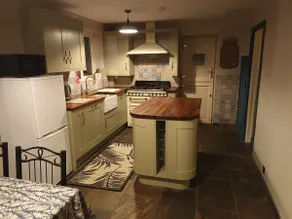3 bedroom village house - Image 3