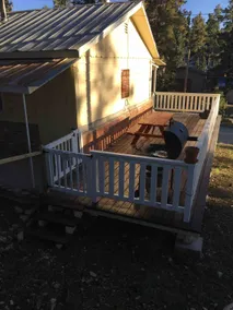 Yellow Cottage - Image 5