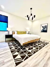 Spacious Garden Level Apt. • Walk to Tennyson St - Image 4
